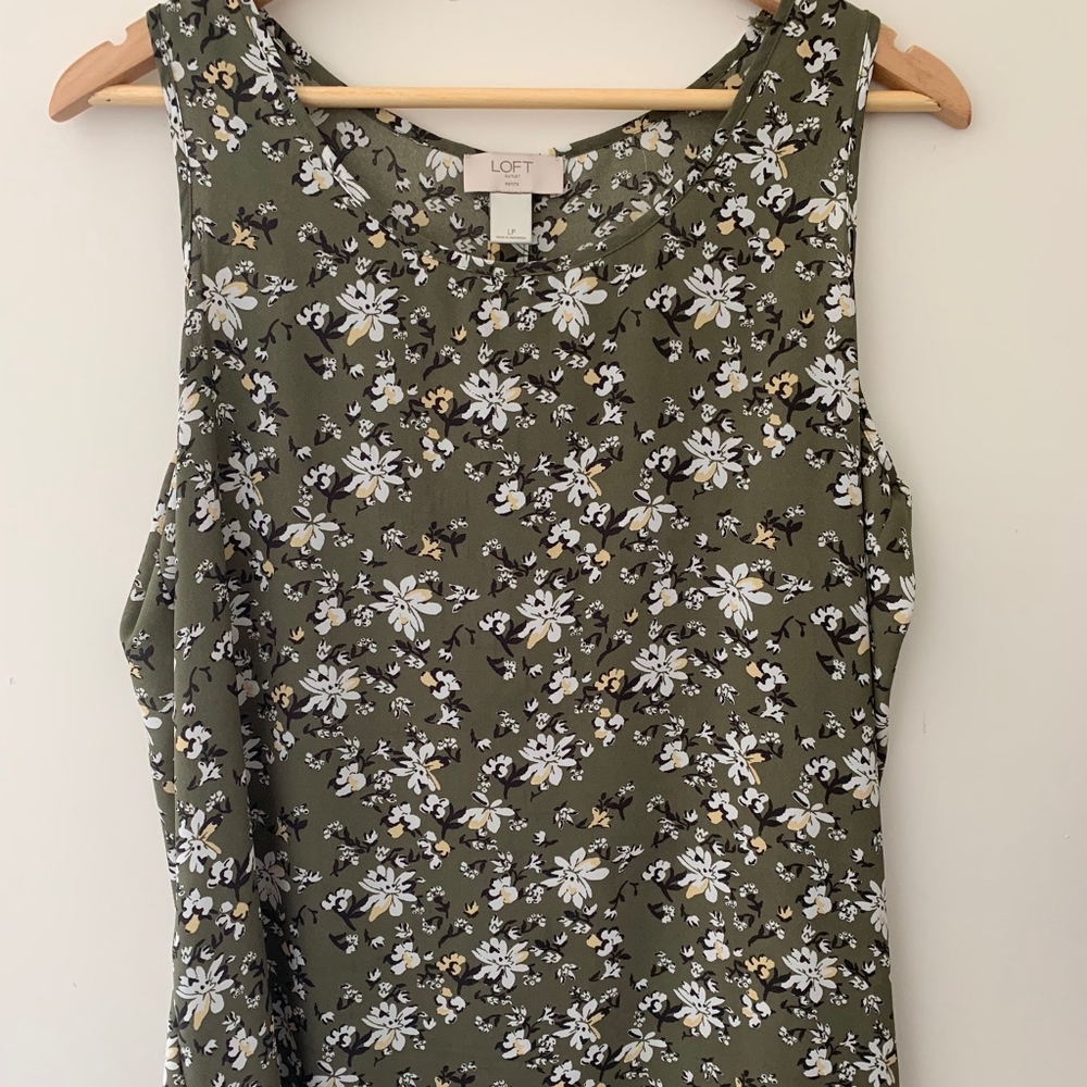 LOFT Olive Green Floral Sleeveless Top (LP)